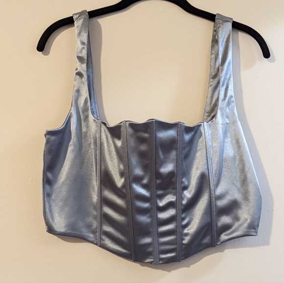 Corset top. - Picture 3 of 5